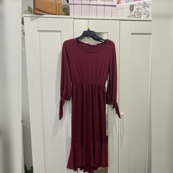 Reborn J Dresses & Skirts - Long dress